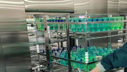 Dagelijks onderhoud en onderhoud van apparatuur in decontaminatiecentra